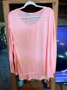 Umgee Light Pink Long Sleeve Scoop Neck Top